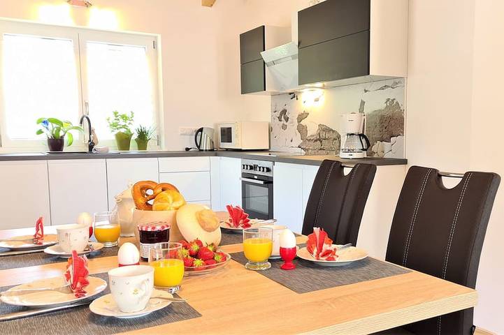 Ferienwohnung für 5 Personen, mit Balkon - 1