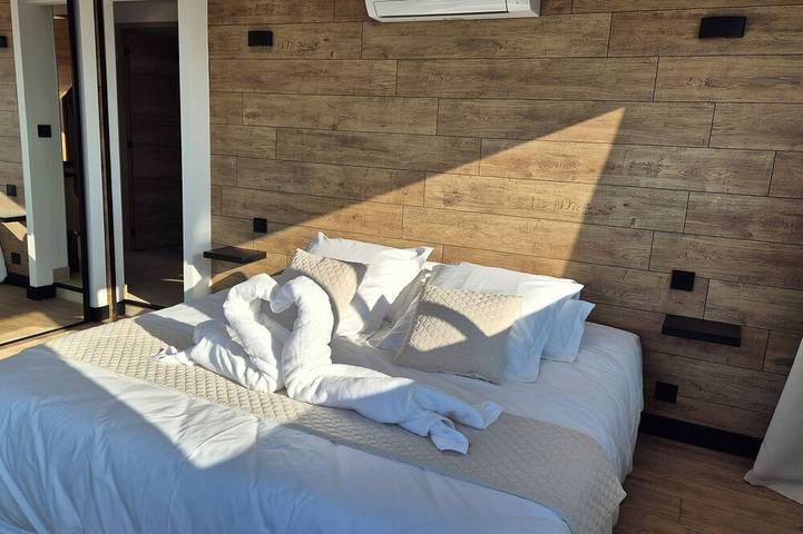 Gîte pour 2 personnes, avec piscine ainsi que jacuzzi et sauna à Langlade - 4