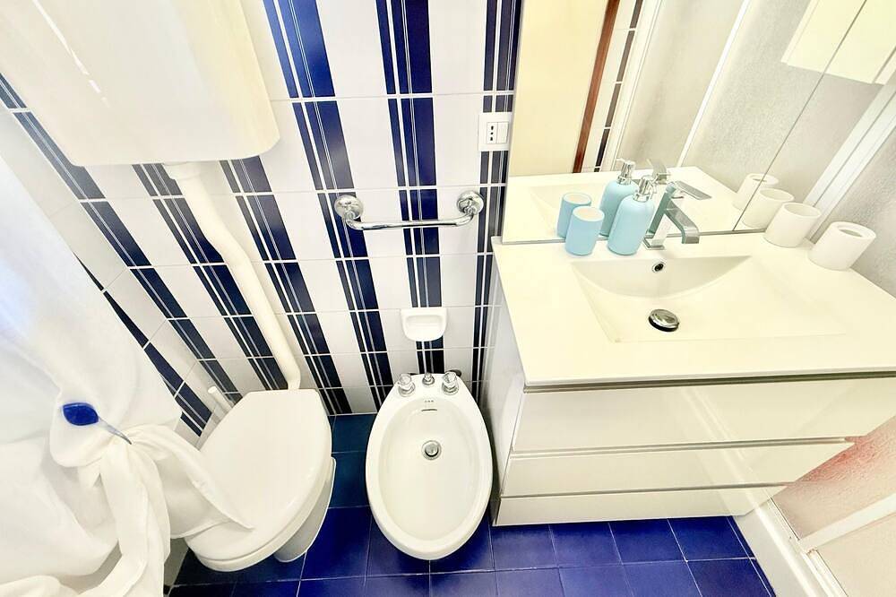 Entire apartment, Halifax in Lido delle Nazioni, Ferrara Province