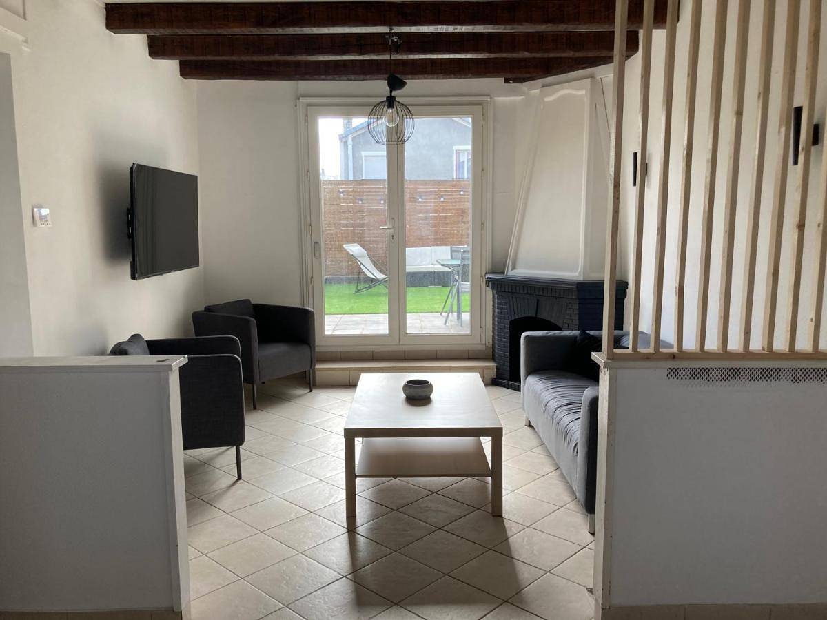 Four-Bedroom House in Colombes, Hauts-de-Seine