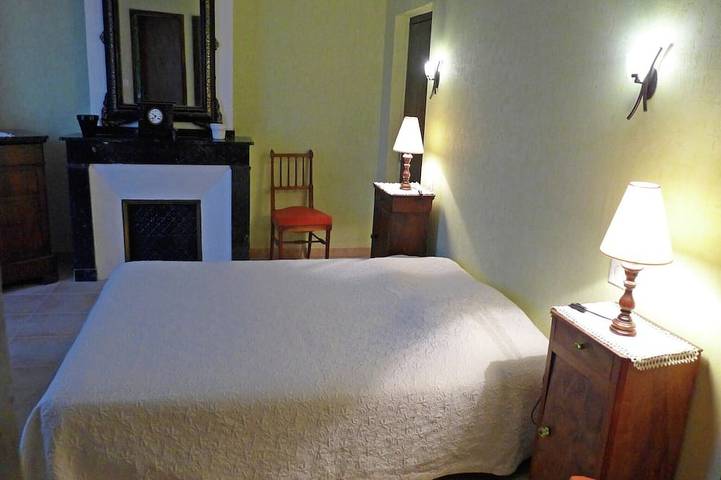 Location de vacances pour 5 personnes, avec piscine ainsi que jardin et terrasse à Montbrun-des-Corbières - 4