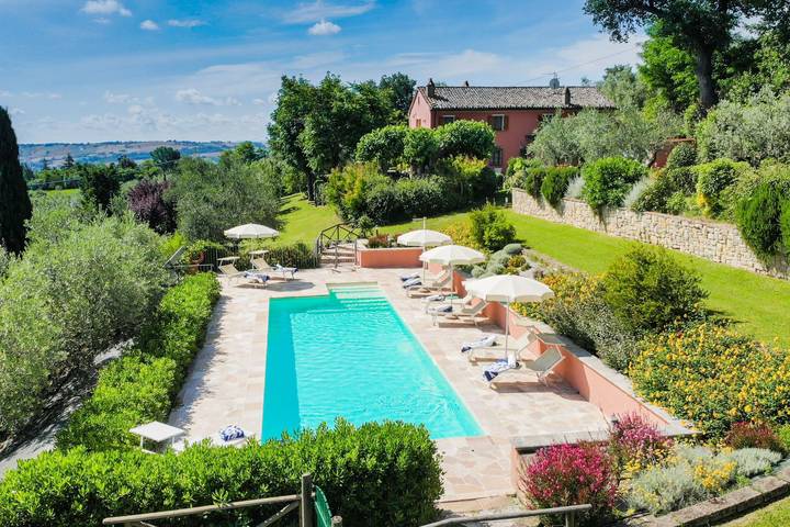 Villa für 10 Personen, mit Terrasse und Pool sowie Garten in Marche - 2