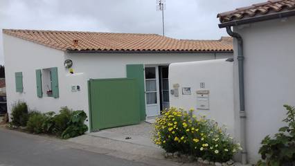 Gîte pour 2 personnes, avec terrasse et jardin à La Flotte