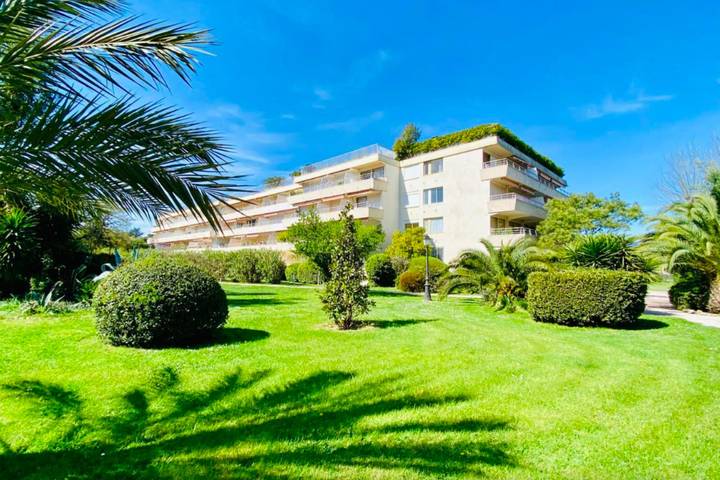 Studio für 2 Personen, mit Pool, kinderfreundlich in Saint-Tropez