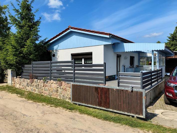 Ferienhaus für 4 Personen, mit Terrasse und Garten