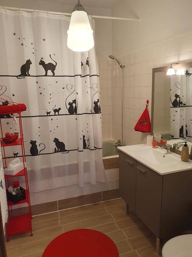 Chambre d’hôte pour 2 personnes, avec vue et terrasse ainsi que jardin et piscine à Carpentras - 4