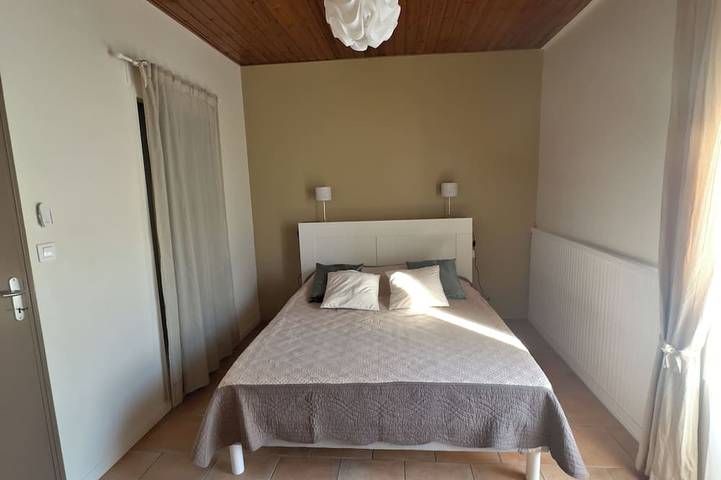 Location de vacances pour 9 personnes, avec jardin à Grues - 2