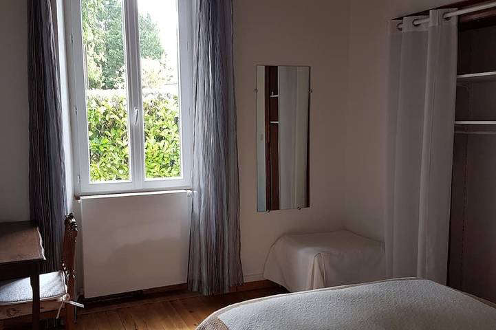 Location de vacances pour 6 personnes, avec jardin à Jau-Dignac-et-Loirac - 3