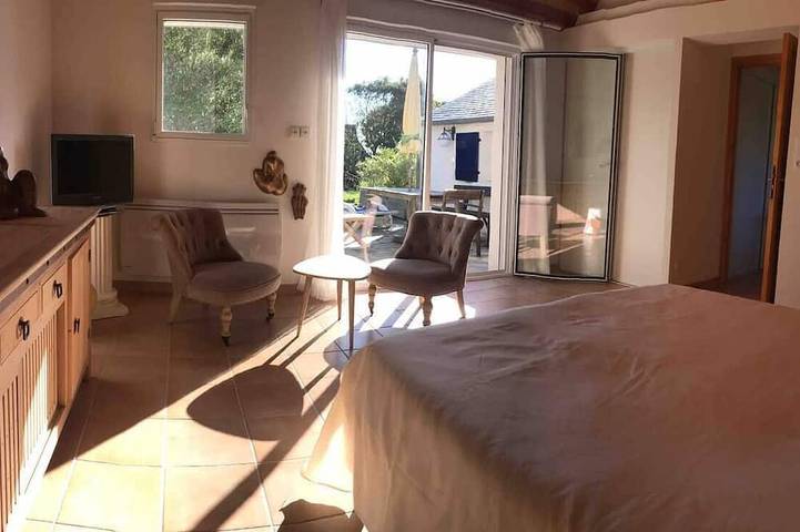 Location de vacances pour 2 personnes, avec jardin dans Port de Pors Poulhan - 2