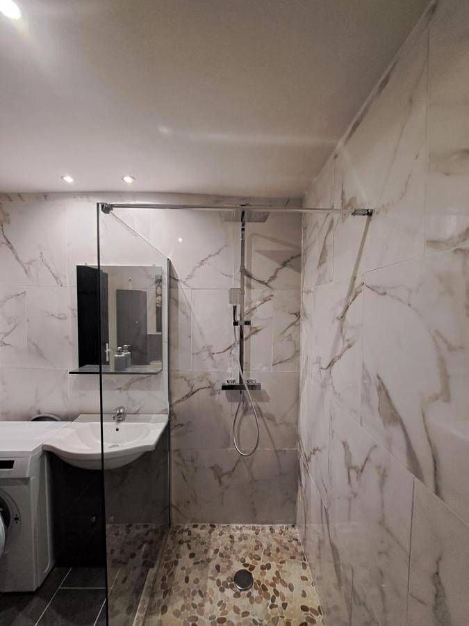 Appartement entier, One-Bedroom Apartment in Lens, Région de Lens