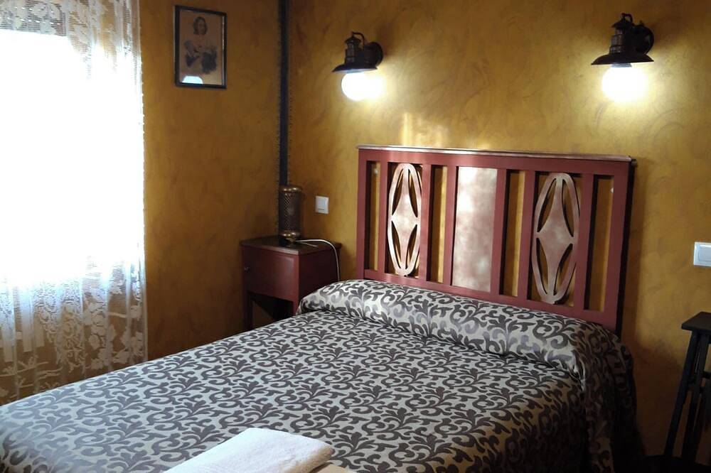 Homerez - Mountain View House in Ivanrey in Ciudad Rodrigo, Salamanca Province