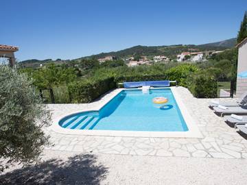 Cottage pour 6 personnes, avec jardin ainsi que piscine et terrasse, animaux acceptés à Félines-Minervois
