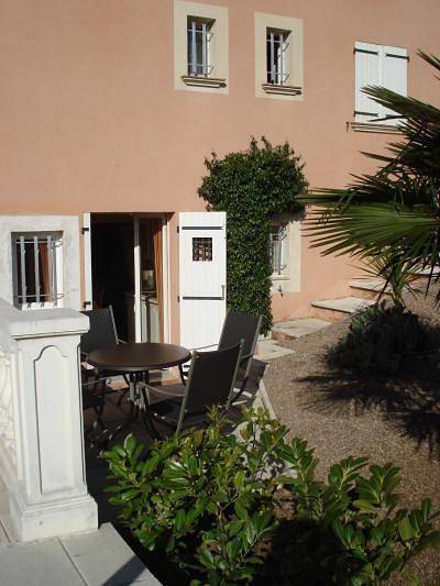 Entire holiday apartment, Holiday apartment for 4 people with terrace in Cap Esterel, Saint-Raphaël