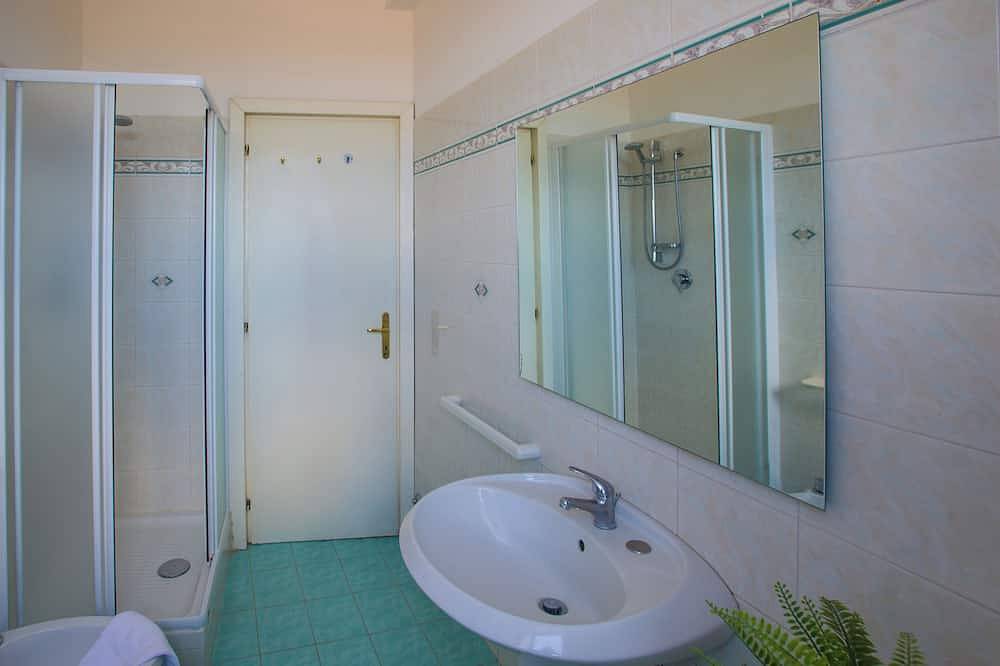 Entire apartment, Villa Savoia Marino in Marino, Parco Regionale dei Castelli Romani