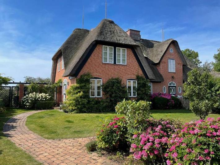 Ferienhaus Friesenrose - „Erholsame Ferienhaushälfte Friesenrose: Ideal für Familien und Hundeliebhaber!“ in Goting, Föhr