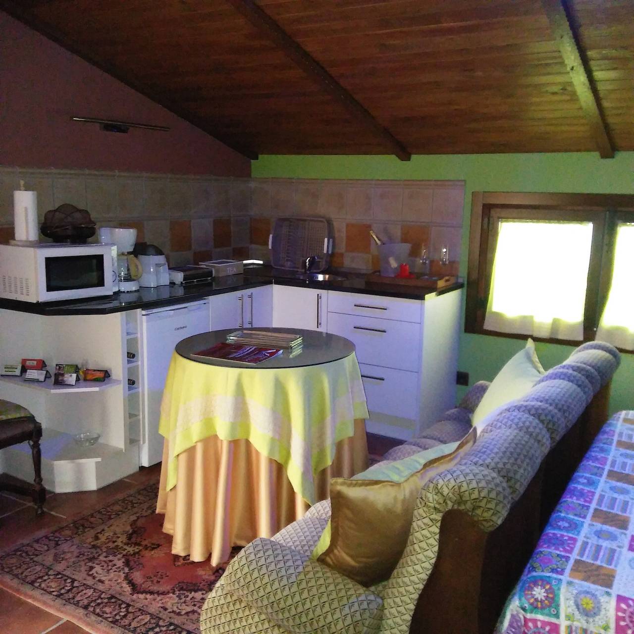 Entire studio, Cozy studio in Valencia de Alcántara 25 m² lovely garden in Valencia de Alcántara, Cáceres Region