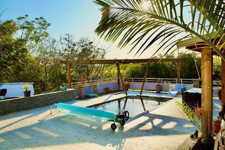 Villa für 15 Personen, mit Pool und Garten sowie Ausblick, mit Haustier in Saint-Pierre (Réunion)