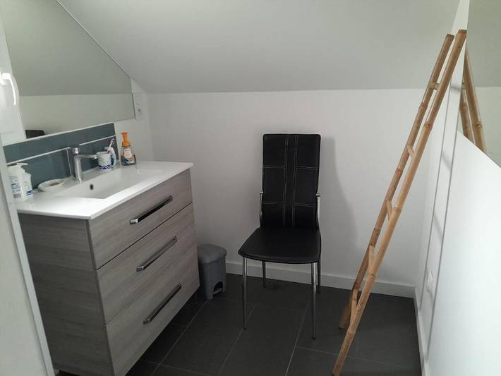 Location de vacances pour 2 personnes, avec vue et jardin à Quintin - 2