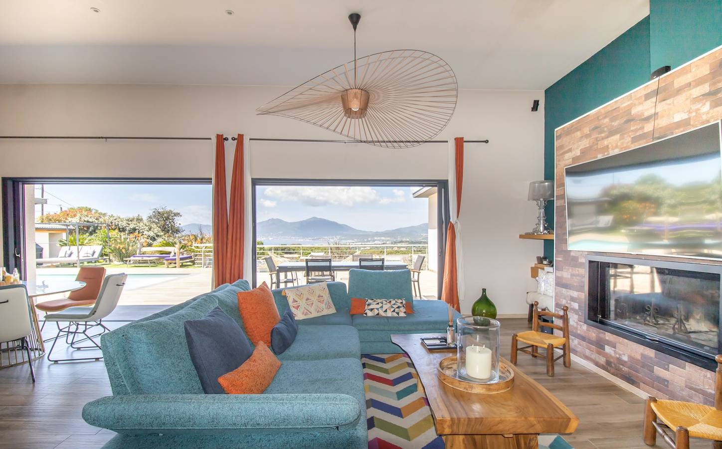Villa 'Luxe, Bien-être, Vue Mer' avec vue sur la mer, Wi-Fi et climatisation in Grosseto-Prugna, Région d'Ajaccio