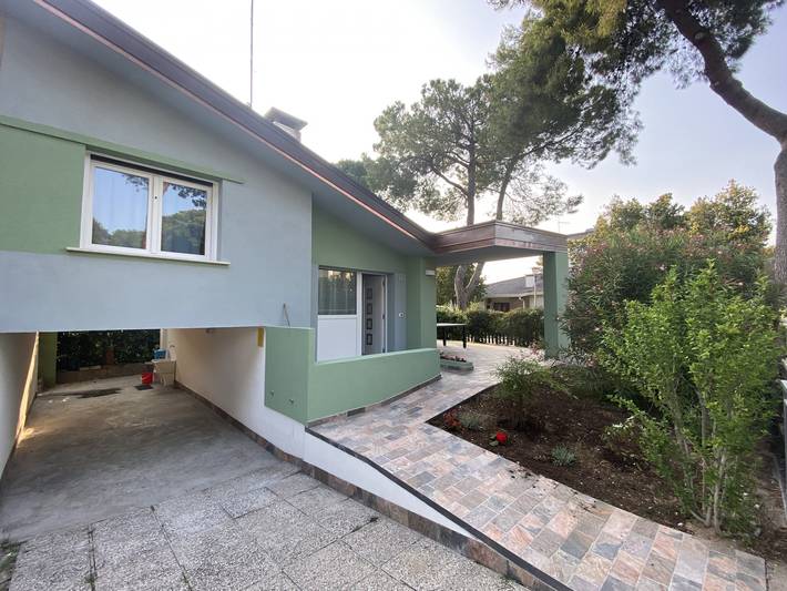 Ferienhaus für 8 Personen, mit Garten in Bibione