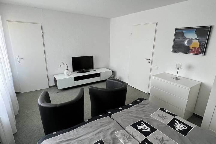 Ganze Wohnung, Ferienwohnung im Erdgeschoss Essen Kettwig in Stadtbezirk IX, Essen