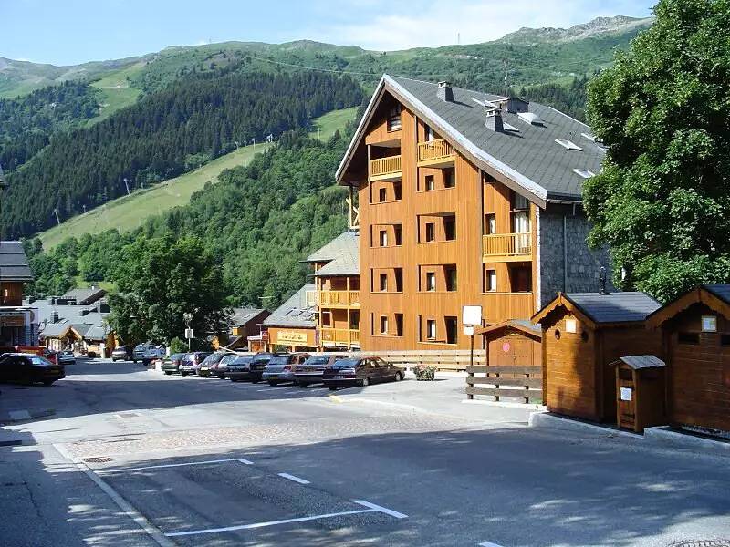 Ganzes Studio, Geräumiges Duplex für 4 Personen in Méribel Zentrum in der Nähe von Geschäften in Méribel, Les Allues