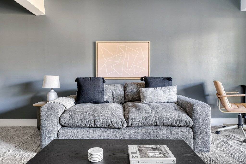 Ganze Wohnung, Amazing Menlo Park 1Br w/ Gym, Pool & W/D, near Freeways, by Blueground in Menlo Park, Silicon Valley