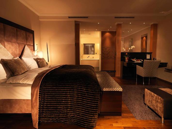 Hôtel pour 2 personnes, avec piscine et sauna ainsi que jacuzzi et balcon dans Chardonne - 2