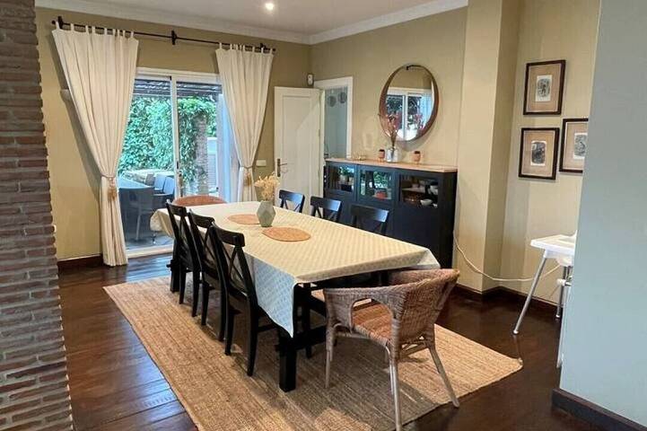 Chalet para 9 personas, con terraza además de jacuzzi y jardín - 1