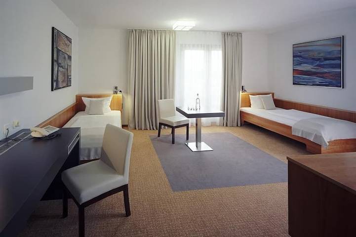 Einzelzimmer, Dusche oder Bad, Wc - Akademiehotel in Klotzsche, Dresden