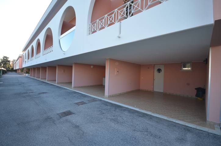 Appartement de vacances entier, Appartement de vacances avec climatisation, terrasse, balcon et piscine in Bibione, San Michele al Tagliamento