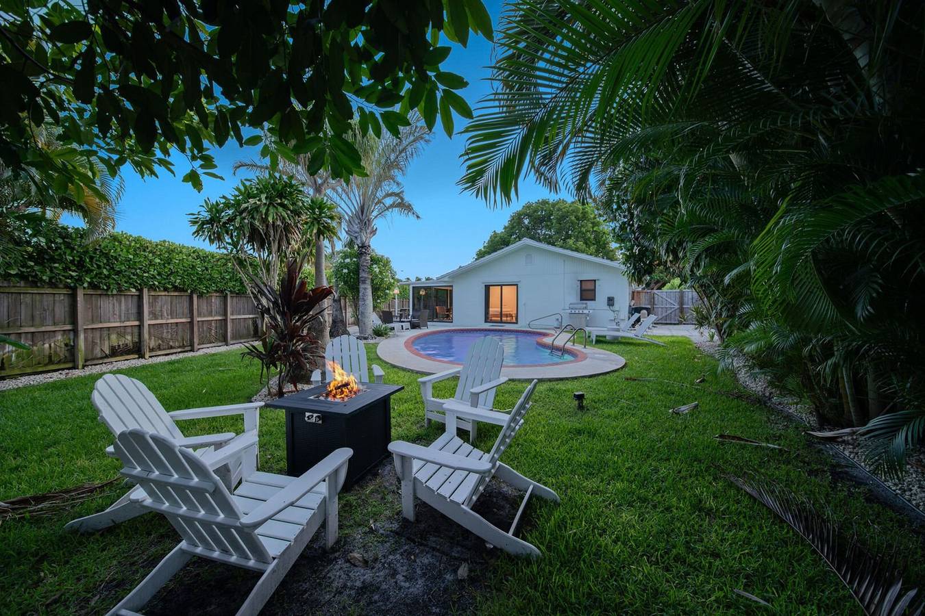 501 3 Bedroom 2 Bathroom Heated Outdoor Pool, Lake Ida in Delray Beach, Palm Beach County