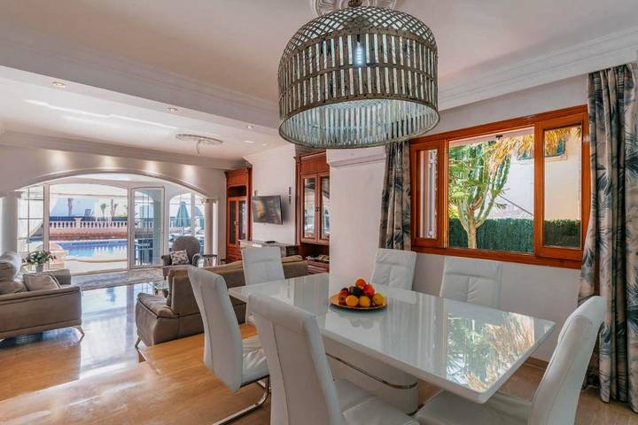Ferienhaus für 6 Personen, mit Balkon und Terrasse sowie Garten und Pool in El Toro - 3