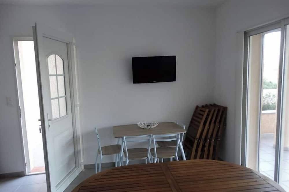 T3 Les pieds dans l'eau: sea view - Air-conditioned, equipped apartment - Golf Campomoro in Belvedere-Campomoro, Sartène e dintorni