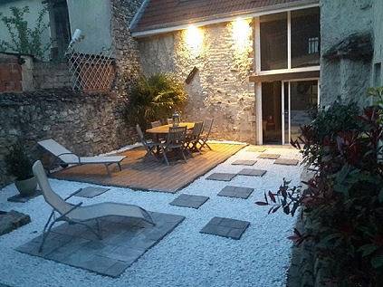 Gîte pour 8 personnes, avec jardin et terrasse, animaux acceptés