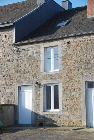 Gîte pour 16 personnes, avec vue et jardin à Gedinne