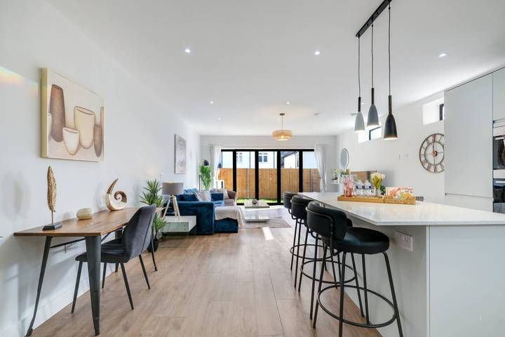 Location de vacances pour 10 personnes, avec jardin et jacuzzi dans Borough londonien de Croydon - 2