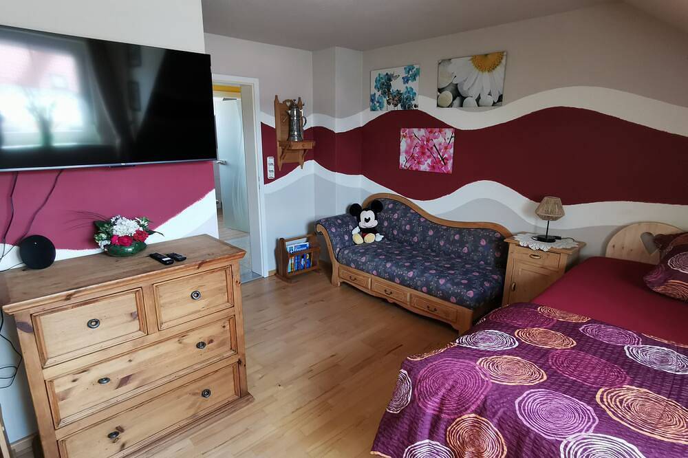 Ganze Wohnung, Einzigartige Ferienwohnung im Oberpfälzer Seenland Fewo Adolti in Nittenau, Ostbayern