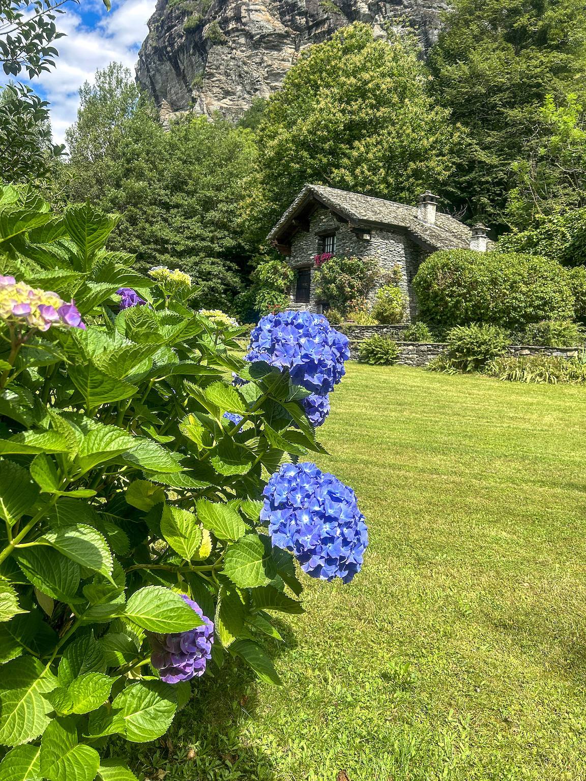 Casa vacanza per 5 persone con giardino in Premia, Verbano-Cusio-Ossola e dintorni