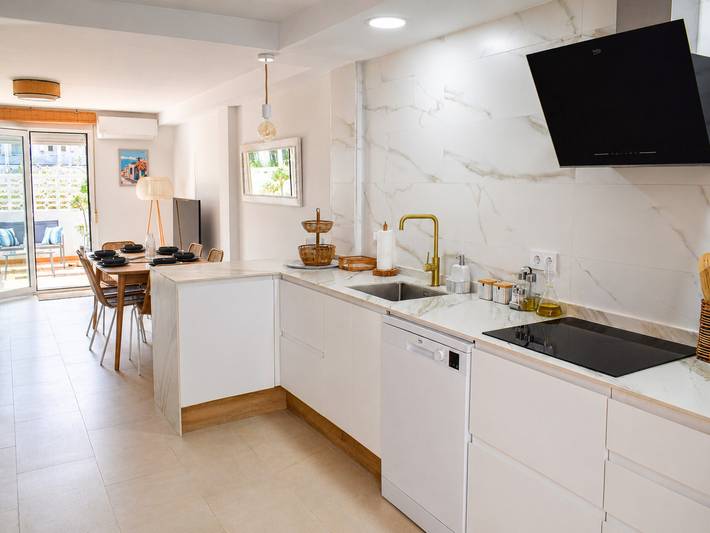 Casa de huéspedes para 5 personas, con Balcón además de Terraza y Piscina en Oliva - 4