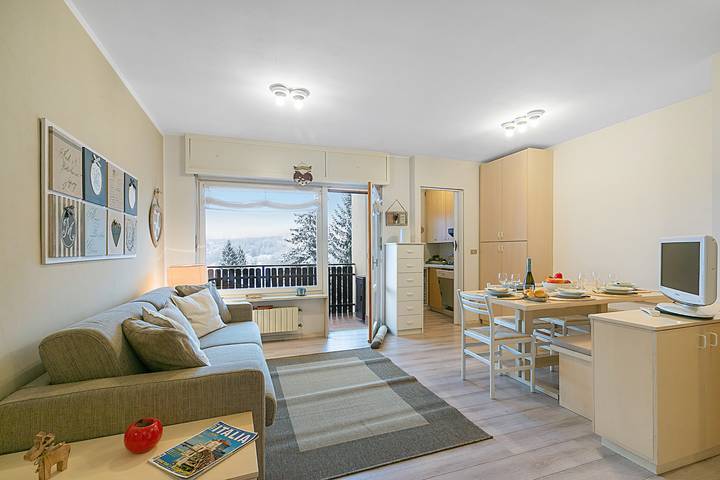Gîte pour 4 personnes, avec Balcon et Bassin pour enfant à Oulx