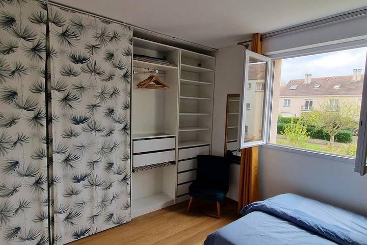 Location de vacances pour 6 personnes, avec jardin et terrasse à Voisins-le-Bretonneux - 4