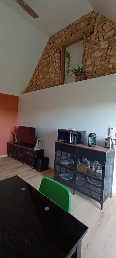 Gîte pour 4 personnes, avec piscine à Saint-Jean-d'Eyraud - 4