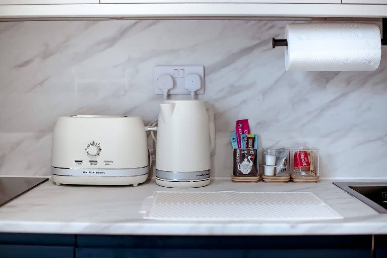 Ganze Wohnung, The Lindenstone Steps from Maidstone High Street in Kent