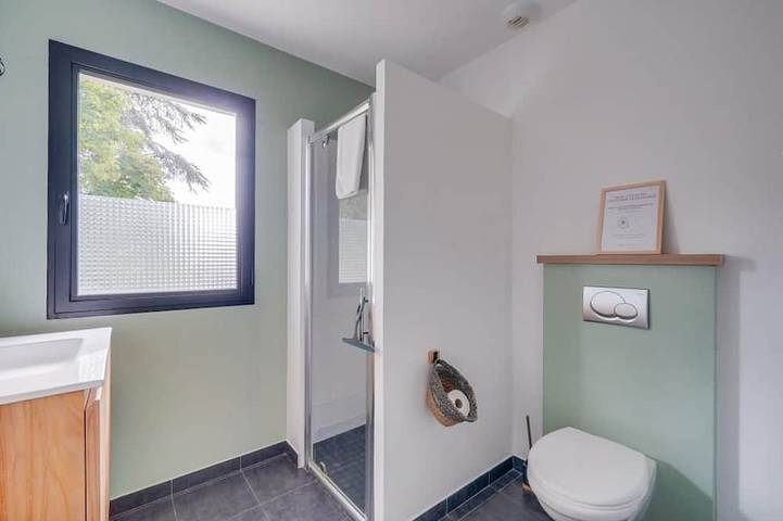 Ganze Wohnung, Le Maobi · Quiet 2-bedroom apartment with a terrace and parking, 15 minutes from Bordeaux in Tresses, Bordeaux und Umgebung