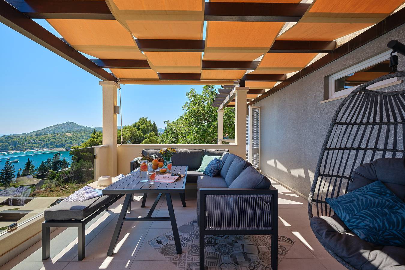 Ganze Wohnung, Ferienwohnung für 6 Personen mit Meerblick in Mlini, Dubrovnik-Neretva