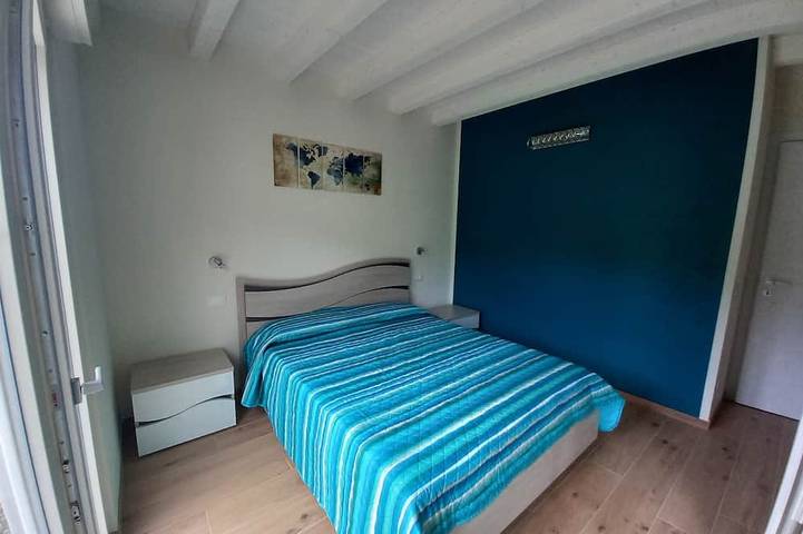 Ganze Wohnung, Casa Maria, neue Wohnung mit Seeblick in Torri del Benaco, Gardasee-Berge
