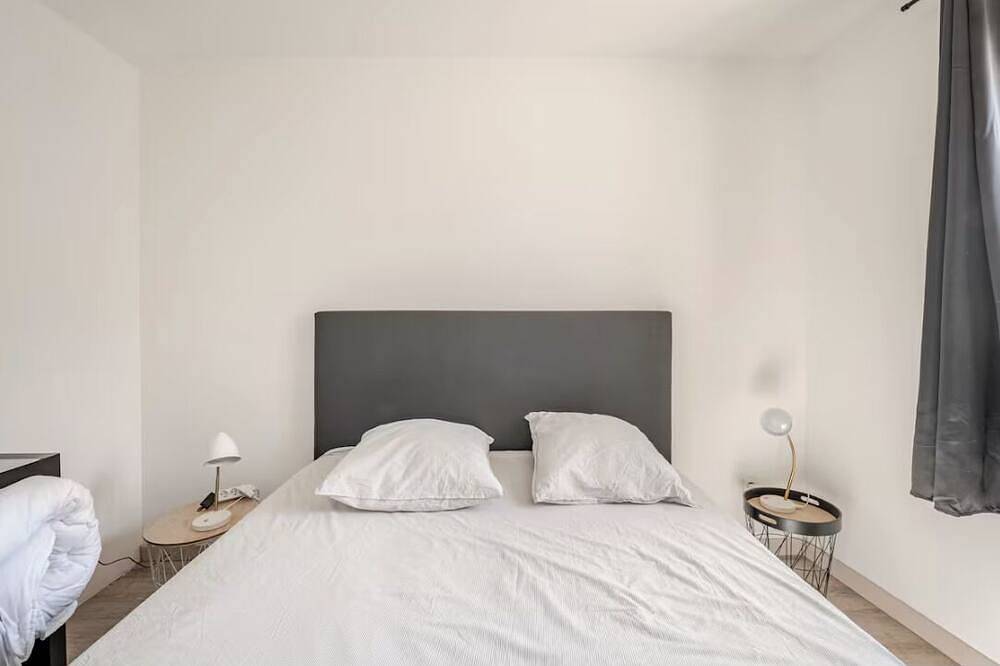 Entire apartment, Le Patio de la Cèze in Bagnols-sur-Cèze, Nimes region