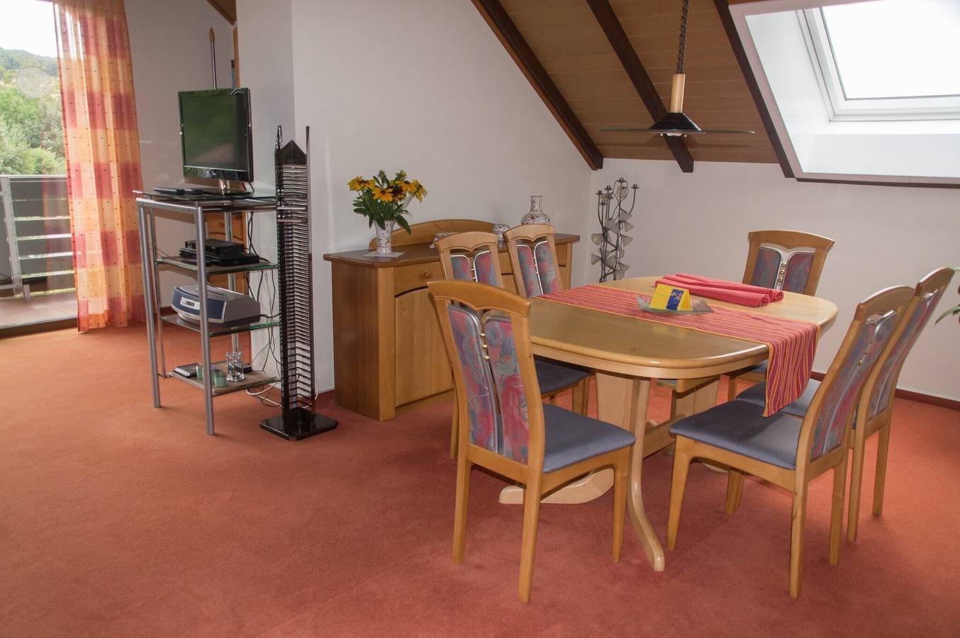 Ganze Wohnung, Ferienwohnung "Rauber Marie Theres" mit Privatem Garten, Balkon und Wlan in Abentheuer, Saar-Nahe-Bergland
