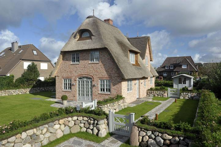 Ferienhaus für 6 Personen, mit Sauna und Terrasse sowie Garten auf Sylt - 2
